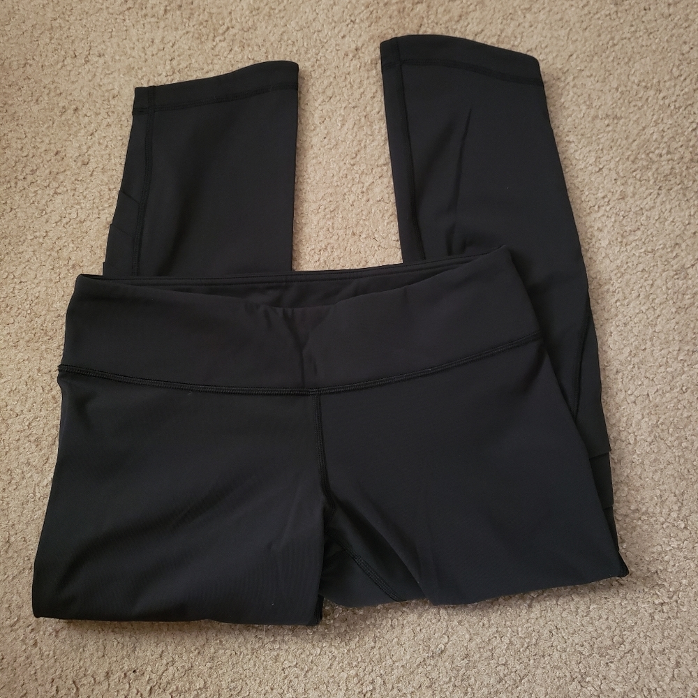 Lululemon Athletica - Black Crop Leggings